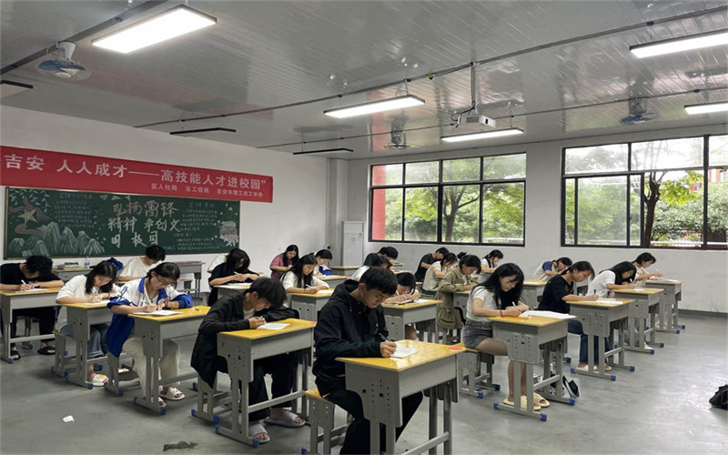 墨韻未止 匠心長青—我校舉辦第三屆硬筆書法