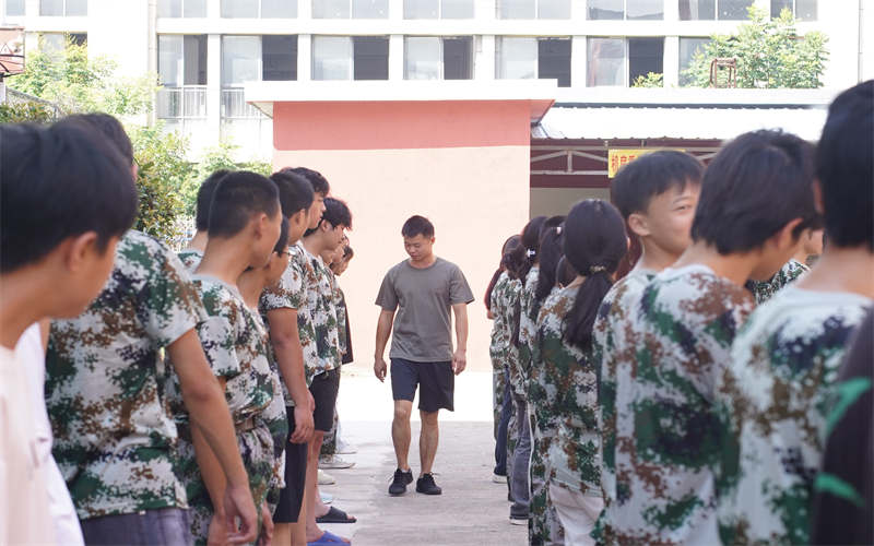 在吉安理工夏令營，把每個(gè)日夜都過成青春限